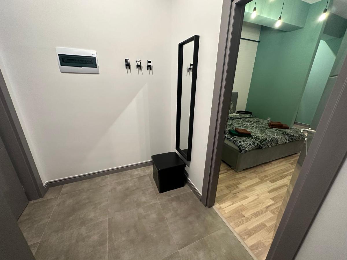 Industrial Touch - Designed Apartment Iasi Exterior photo